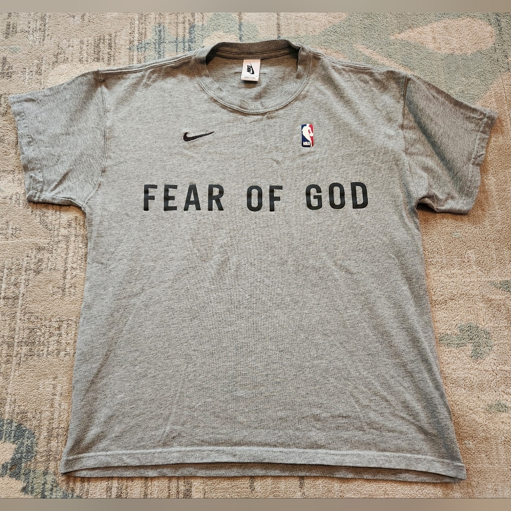 Nike Fear Of God NBA Tee. GRAY Sz S.